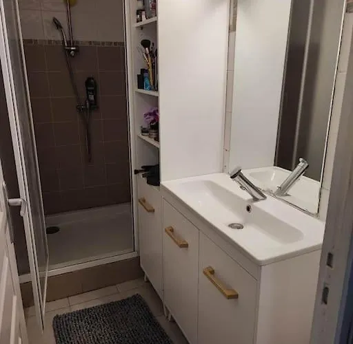 Location D' Ete A Appartement *